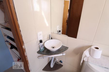 Casa à venda com 231m², 6 quartos e 2 vagasBanheiro suíte 2