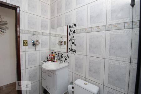 Casa à venda com 231m², 6 quartos e 2 vagasBanheiro social