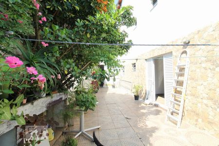 Casa à venda com 231m², 6 quartos e 2 vagasQuintal