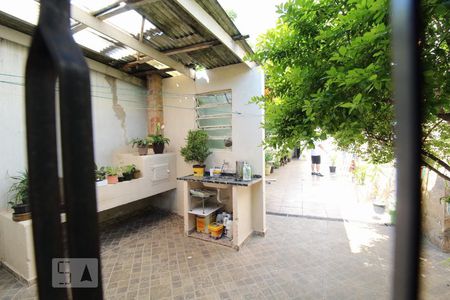 Casa à venda com 231m², 6 quartos e 2 vagasVista quarto 2 edícula