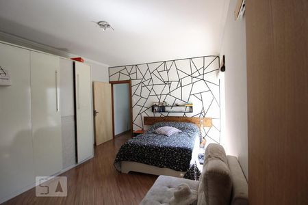Casa à venda com 231m², 6 quartos e 2 vagasSuíte 3