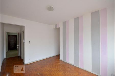 Apartamento para alugar com 82m², 2 quartos e sem vagaSala