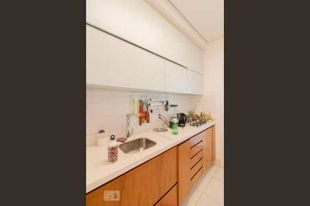 Apartamento para alugar com 76m², 2 quartos e 2 vagasCozinha