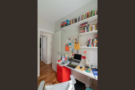 Apartamento para alugar com 76m², 2 quartos e 2 vagasSuíte 1