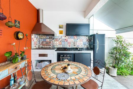 Casa à venda com 276m², 3 quartos e 3 vagasChurrasqueira