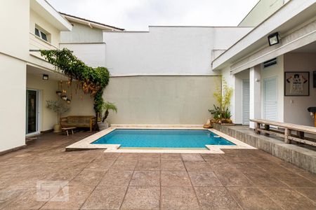Casa à venda com 276m², 3 quartos e 3 vagasPiscina