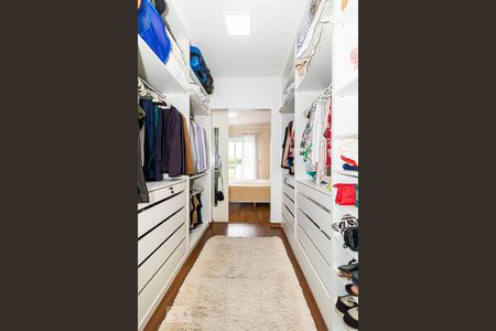 Casa à venda com 276m², 3 quartos e 3 vagasCloset da Suíte