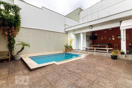 Casa à venda com 276m², 3 quartos e 3 vagasPiscina