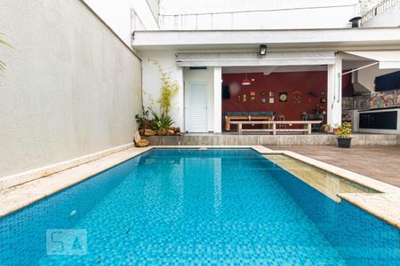 Casa à venda com 276m², 3 quartos e 3 vagasPiscina