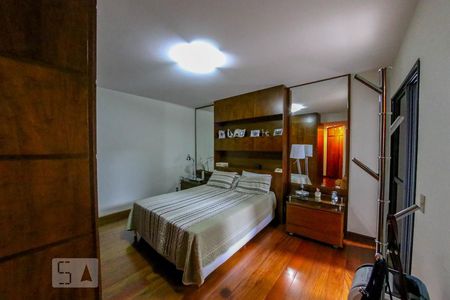 Apartamento à venda com 230m², 4 quartos e 3 vagasQuarto Suíte