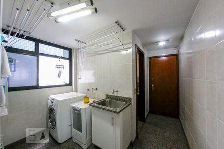 Apartamento à venda com 230m², 4 quartos e 3 vagasÁrea de Serviço