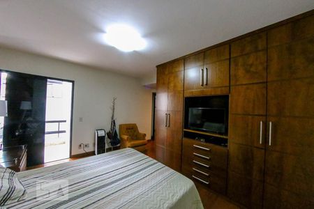 Apartamento à venda com 230m², 4 quartos e 3 vagasQuarto Suíte