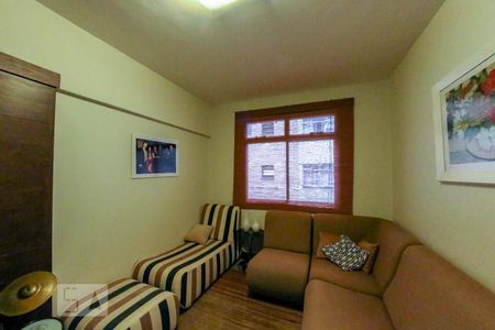 Apartamento à venda com 230m², 4 quartos e 3 vagasSala de TV