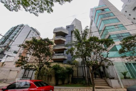 Apartamento à venda com 230m², 4 quartos e 3 vagasFachada