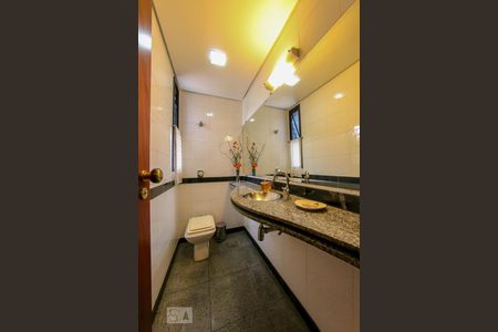 Apartamento à venda com 230m², 4 quartos e 3 vagasLavabo
