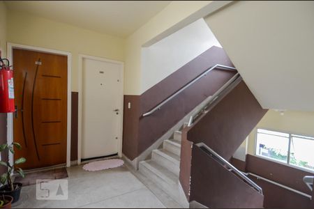 Apartamento à venda com 60m², 2 quartos e 1 vagaEntrada Apartamento - Escadas