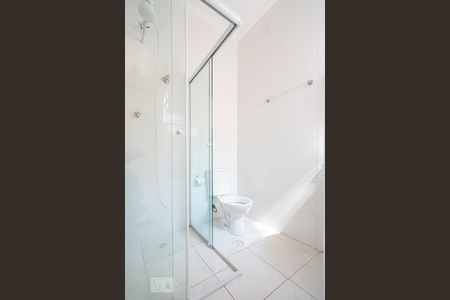 Banheiro de casa para alugar com 1 quarto, 40m² em Quarta Parada, São Paulo