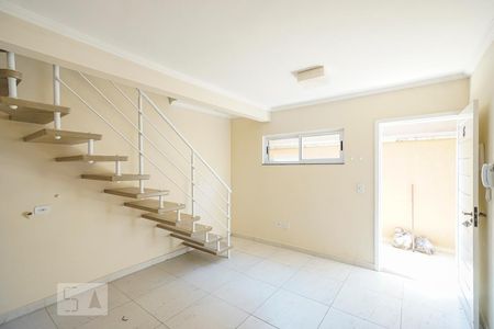 Sala e cozinha de casa para alugar com 1 quarto, 40m² em Quarta Parada, São Paulo