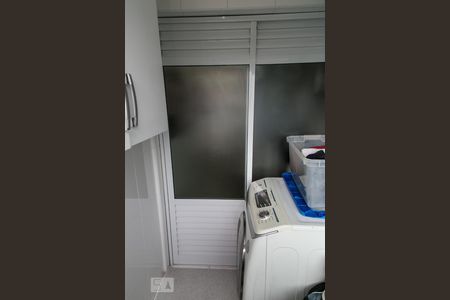 Casa à venda com 70m², 2 quartos e 2 vagasÁrea de Serviço