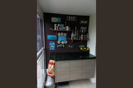 Varanda da Sala de casa à venda com 2 quartos, 70m² em Vila Nivi, São Paulo