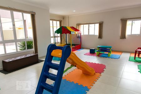 Casa à venda com 70m², 2 quartos e 2 vagasBrinquedoteca