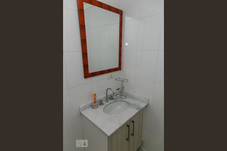 Casa à venda com 70m², 2 quartos e 2 vagasBanheiro