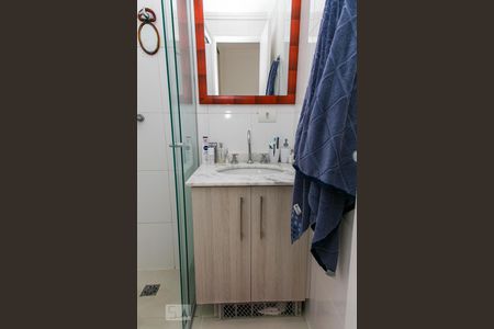 Casa à venda com 70m², 2 quartos e 2 vagasBanheiro da Suíte