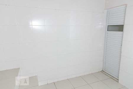 Casa à venda com 70m², 2 quartos e 2 vagasSauna