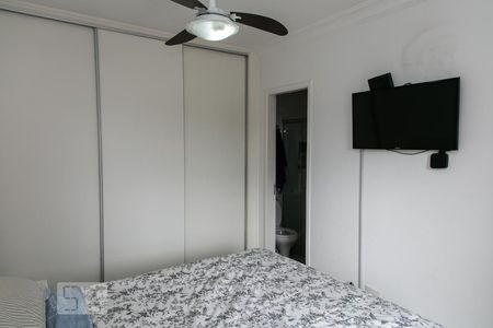 Suíte de casa à venda com 2 quartos, 70m² em Vila Nivi, São Paulo