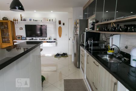 Casa à venda com 70m², 2 quartos e 2 vagasCozinha