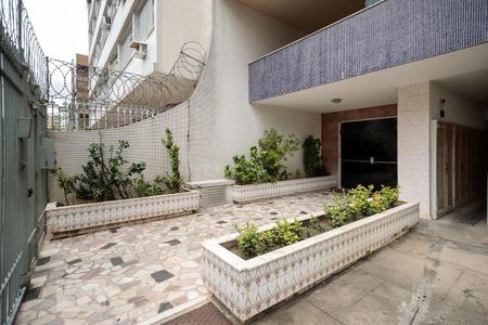 Apartamento para alugar com 110m², 2 quartos e 1 vaga Apartamento para alugar com 110m², 2 quartos e 1 vagaEntrada