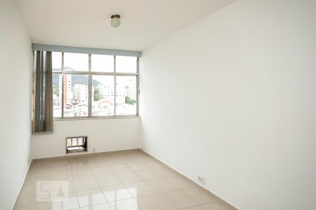 Suíte de apartamento para alugar com 2 quartos, 110m² em Lins de Vasconcelos, Rio de Janeiro