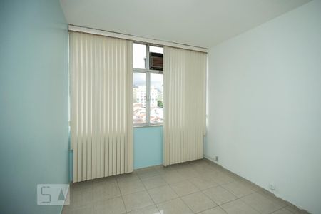 Apartamento para alugar com 110m², 2 quartos e 1 vaga Apartamento para alugar com 110m², 2 quartos e 1 vagaQuarto 2