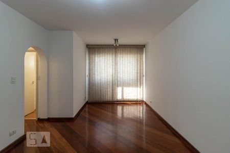 Apartamento para alugar com 70m², 2 quartos e 1 vaga Apartamento para alugar com 70m², 2 quartos e 1 vagaSala
