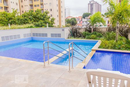 Apartamento à venda com 56m², 2 quartos e 2 vagasÁrea comum - Piscina