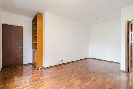 Sala de apartamento para alugar com 2 quartos, 84m² em Cerqueira César, São Paulo