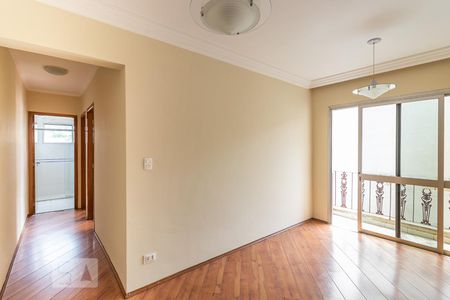 Sala de apartamento para alugar com 2 quartos, 55m² em Vila Marieta, São Paulo