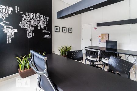 Apartamento à venda com 45m², 1 quarto e 1 vagaSala de Reunião