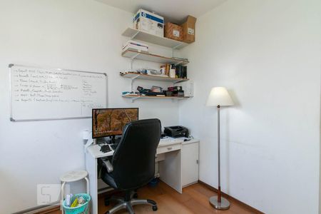 Apartamento à venda com 120m², 4 quartos e 3 vagas Apartamento à venda com 120m², 4 quartos e 3 vagasEscritório