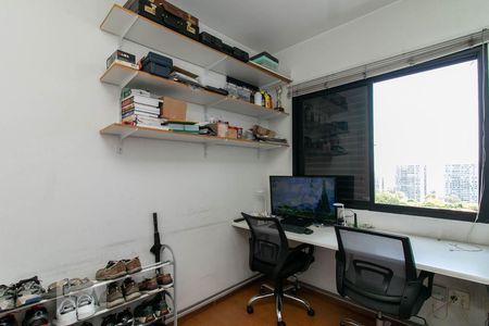 Apartamento à venda com 120m², 4 quartos e 3 vagas Apartamento à venda com 120m², 4 quartos e 3 vagasEscritório