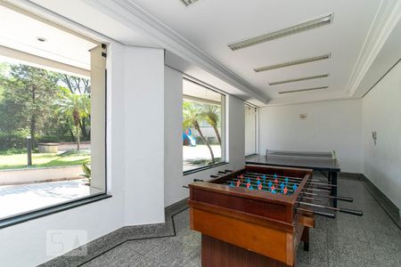 Apartamento à venda com 120m², 4 quartos e 3 vagas Apartamento à venda com 120m², 4 quartos e 3 vagasÁrea comum - Salão de jogos