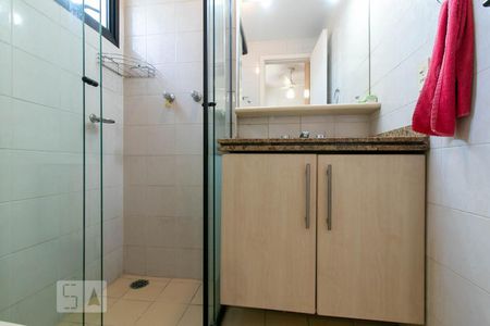 Apartamento à venda com 120m², 4 quartos e 3 vagas Apartamento à venda com 120m², 4 quartos e 3 vagasBanheiro da Suíte 2