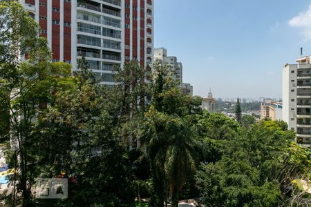 Apartamento à venda com 120m², 4 quartos e 3 vagas Apartamento à venda com 120m², 4 quartos e 3 vagasVista da Suíte 3