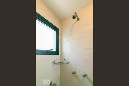 Apartamento à venda com 120m², 4 quartos e 3 vagas Apartamento à venda com 120m², 4 quartos e 3 vagasBanheiro da Suíte 2