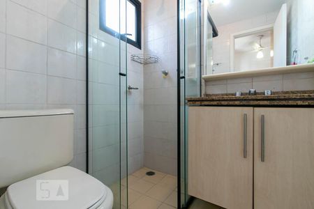Apartamento à venda com 120m², 4 quartos e 3 vagas Apartamento à venda com 120m², 4 quartos e 3 vagasBanheiro da Suíte 2
