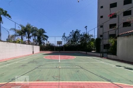 Apartamento à venda com 120m², 4 quartos e 3 vagas Apartamento à venda com 120m², 4 quartos e 3 vagasQuadra Esportiva