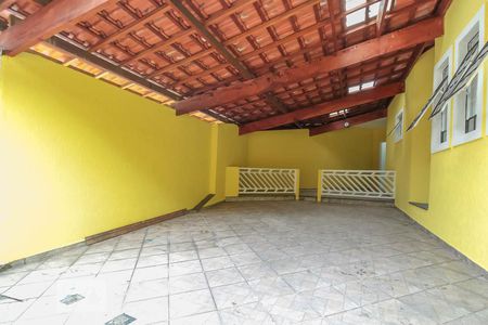 Casa à venda com 100m², 3 quartos e 4 vagasGaragem