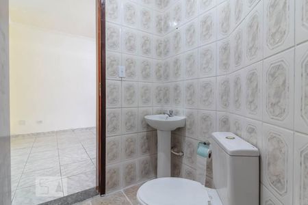Casa à venda com 100m², 3 quartos e 4 vagasBanheiro 2