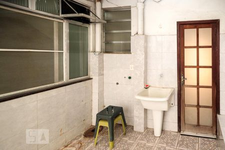 Casa para alugar com 70m², 2 quartos e 1 vaga Casa para alugar com 70m², 2 quartos e 1 vagaÁrea de Serviço