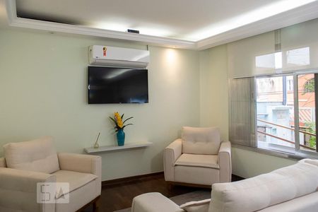 SALA de casa à venda com 8 quartos, 300m² em Jardim São Paulo(zona Norte), São Paulo